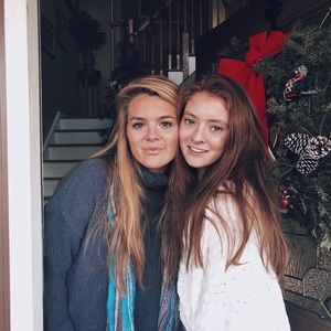 Meet your Posher, Caitlyn